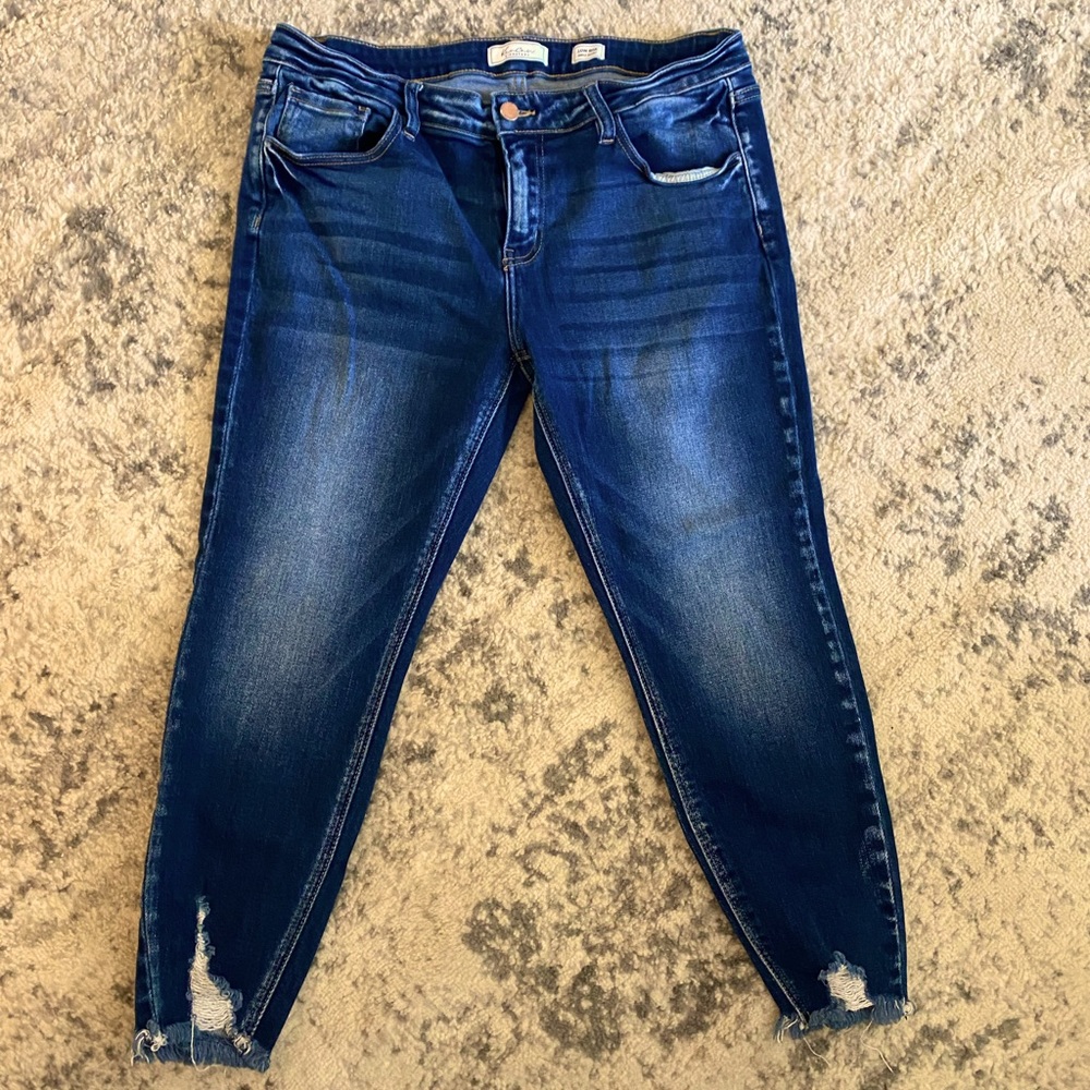 Size 31 KanCan Ankle Skinny Jeans